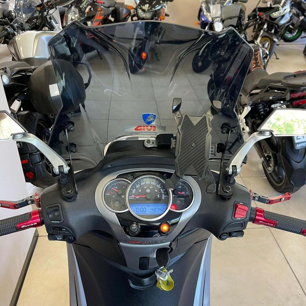 Piaggio Beverly 350 ABS (2016 - 20) (3)