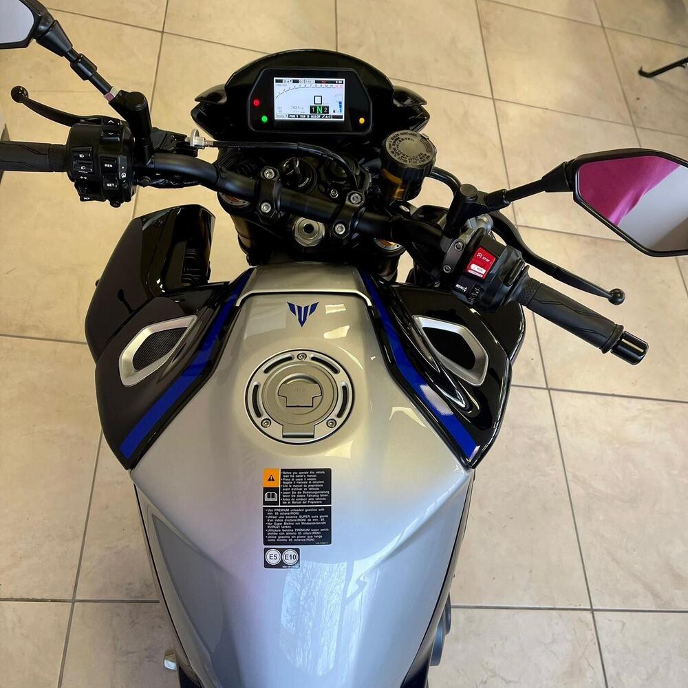 Yamaha MT-10 SP (2022 - 25) (3)