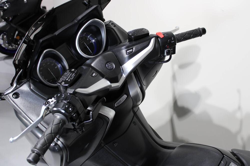 Yamaha T-Max 530 SX (2017 - 19) (5)