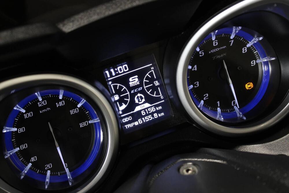 Yamaha T-Max 530 SX (2017 - 19) (6)