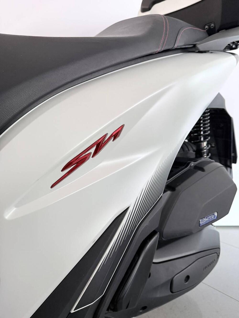 Honda SH 125i Sport (2024 - 25) (4)