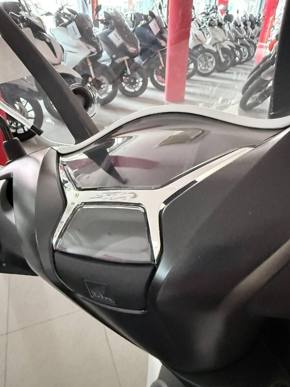 Honda SH 125i Sport (2024 - 25) (7)