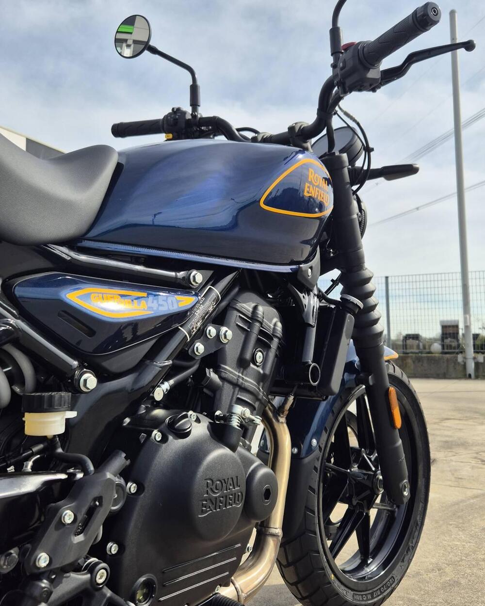 Royal Enfield Guerrilla 450 (2024 - 26) (6)