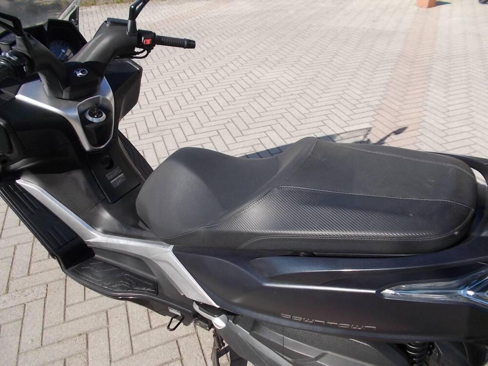 Kymco Downtown 350i TCS (2021 - 25) (4)