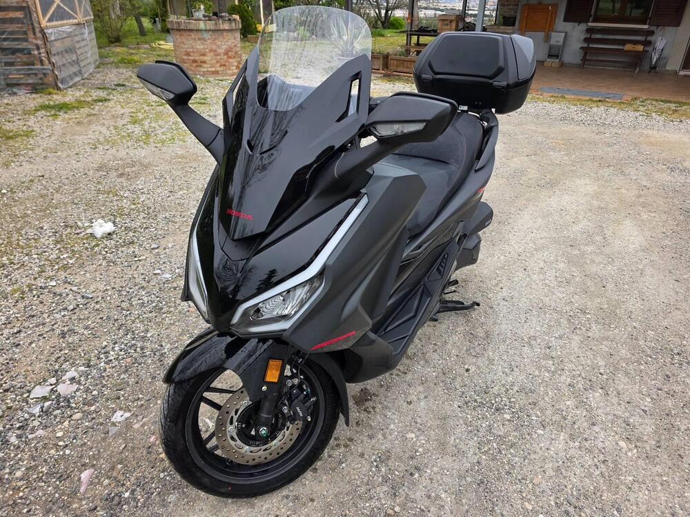 Honda Forza 350 Deluxe (2025 - 26) (4)