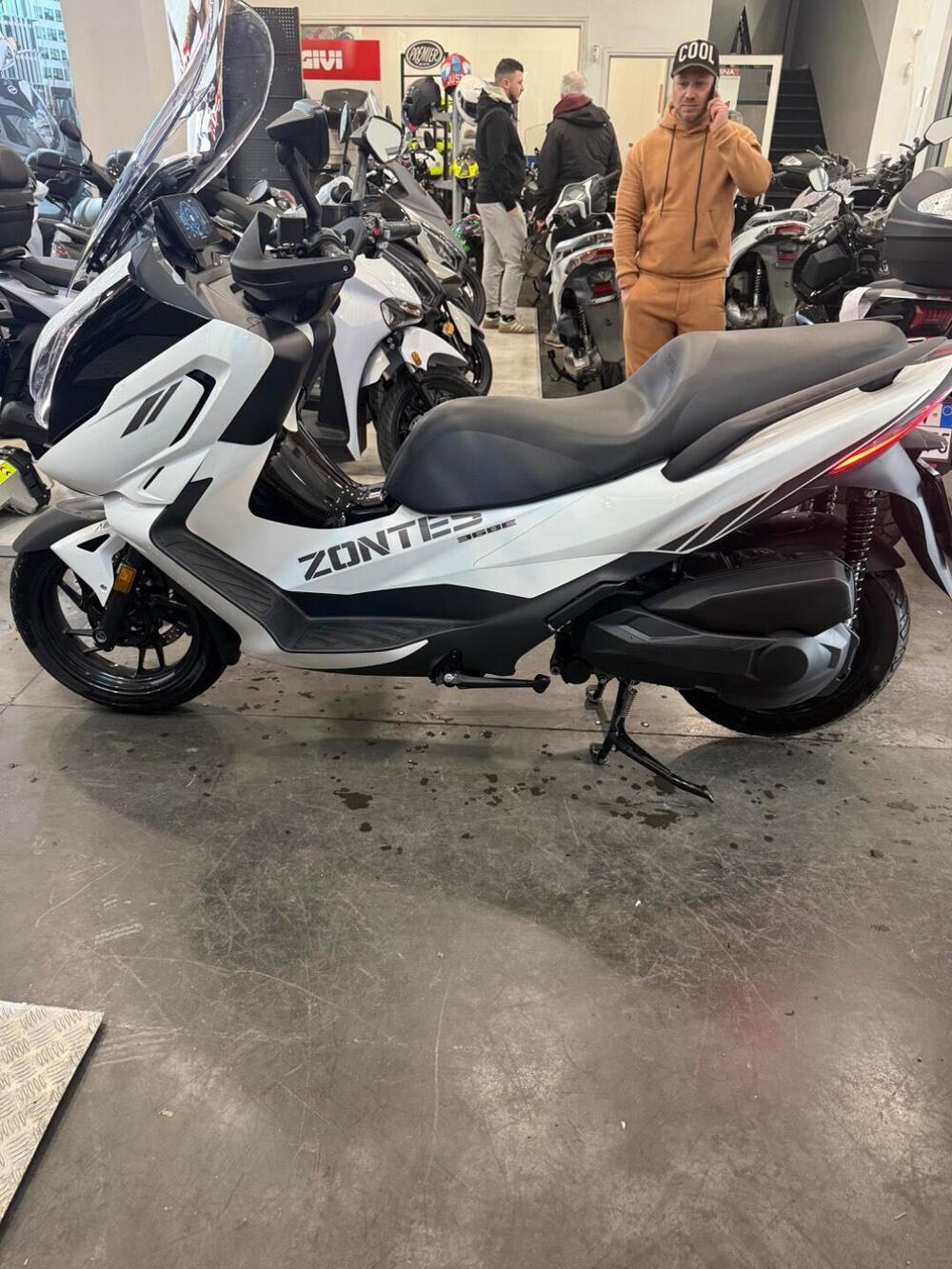 Zontes ZT368-E (2025 - 26) (2)