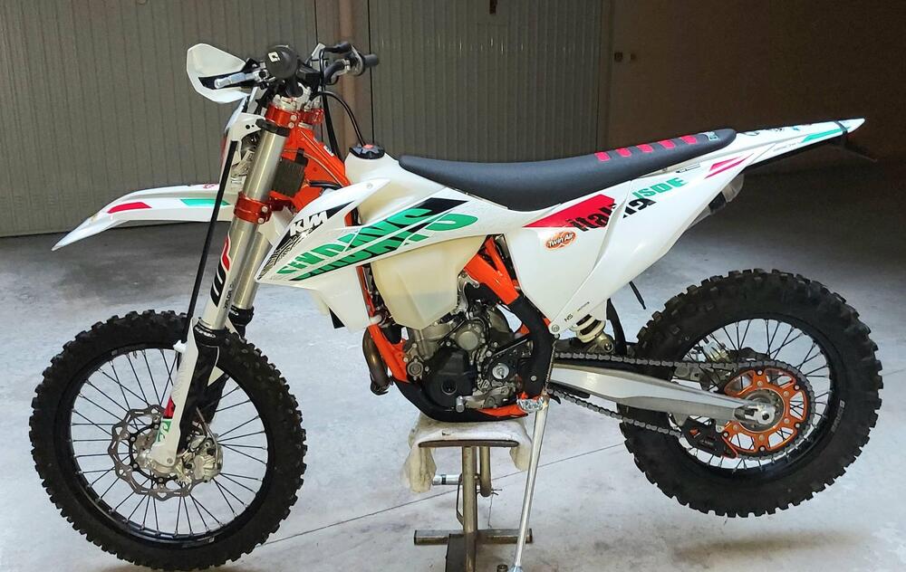 KTM 350 EXC-F Six Days (2021) (2)