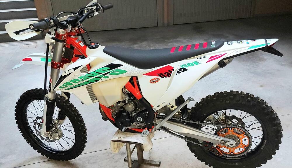 KTM 350 EXC-F Six Days (2021) (4)