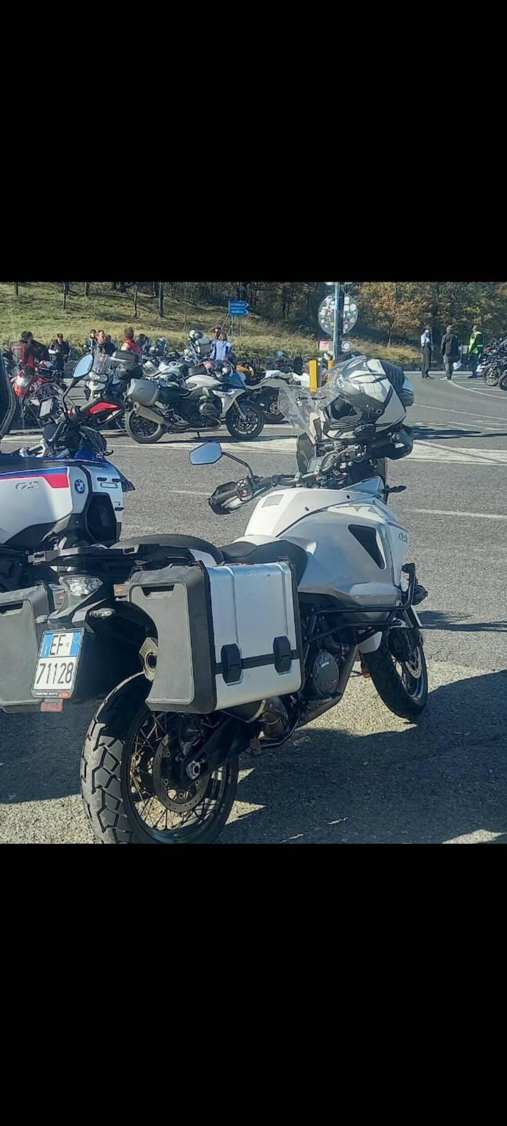 KTM 1290 Super Adventure T (2017) (3)