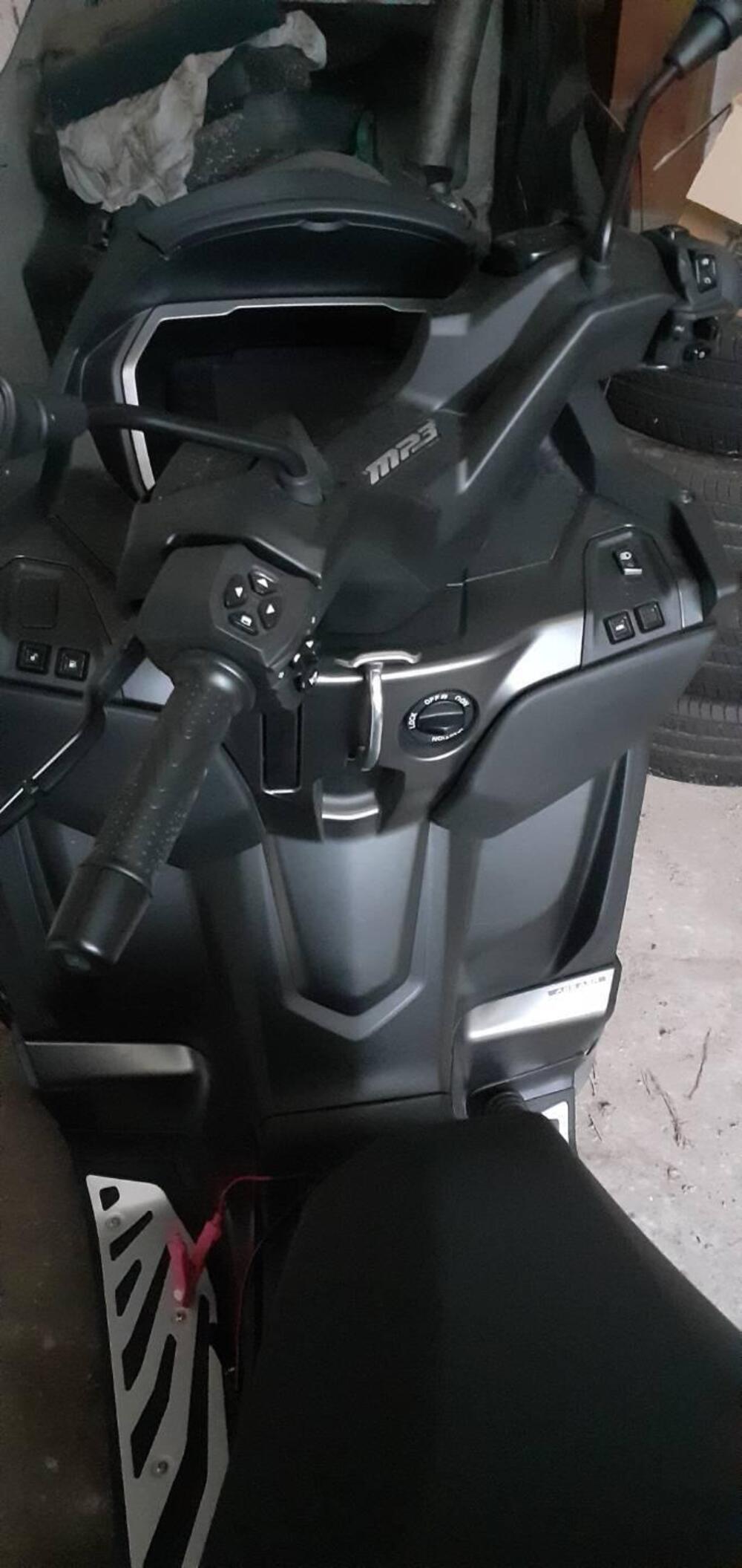 Piaggio MP3 400 Sport ABS Hpe (2023 - 24) (3)