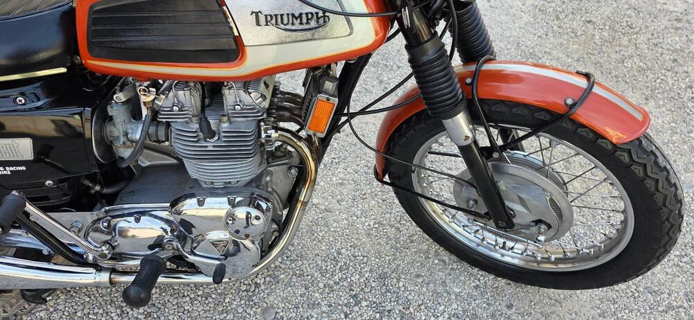 Triumph TRIDENT T 150 (2)