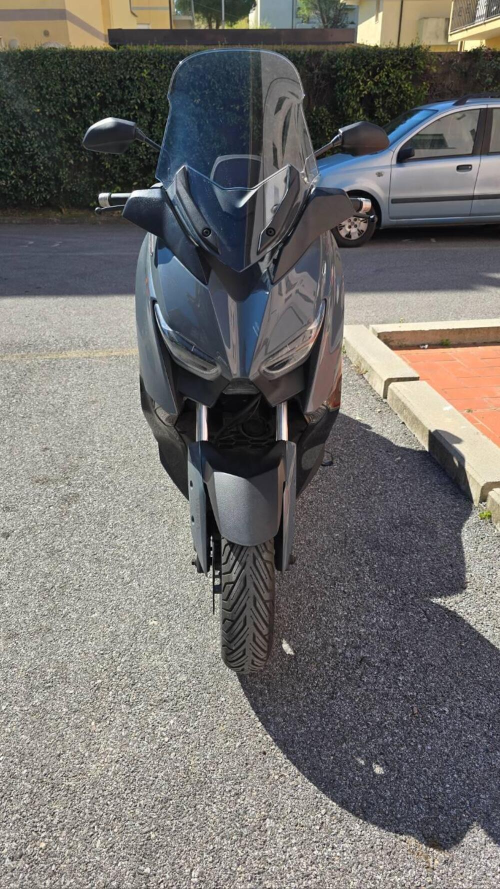 Yamaha X-Max 300 Tech Max (2021 - 24) (3)