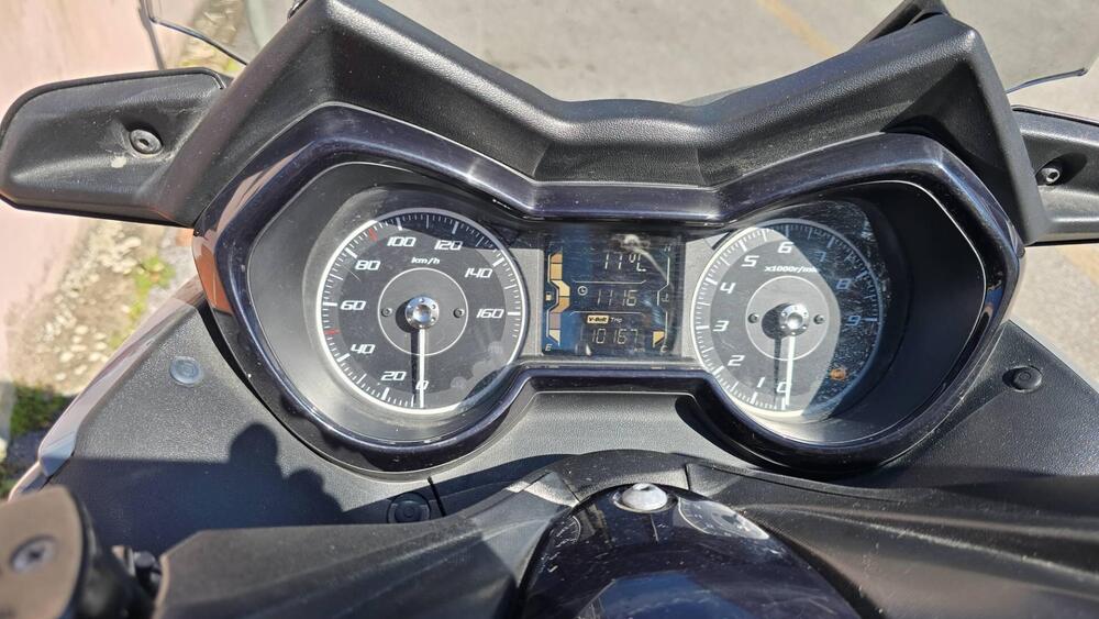 Yamaha X-Max 300 Tech Max (2021 - 24) (6)