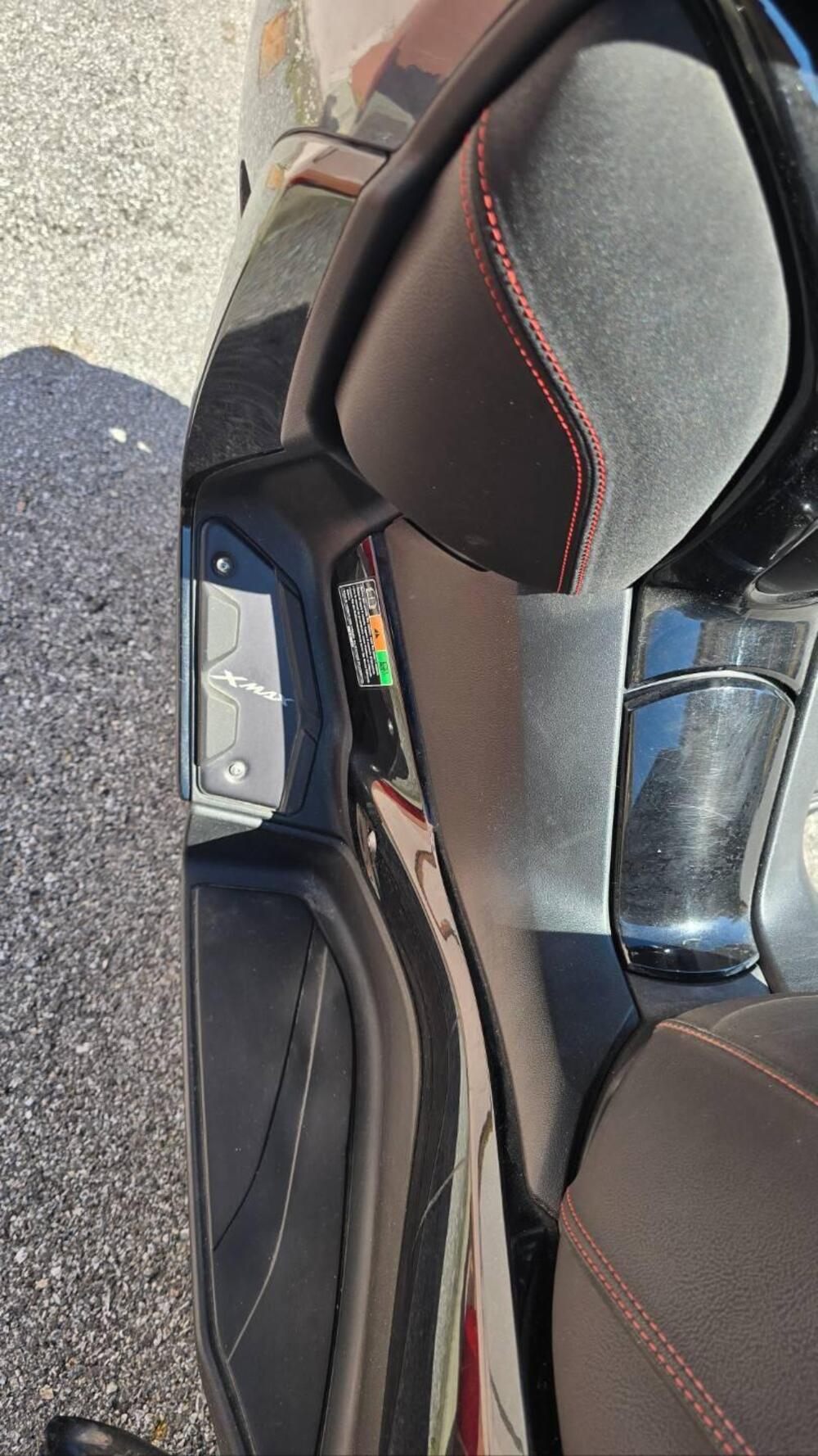 Yamaha X-Max 300 Tech Max (2021 - 24) (8)