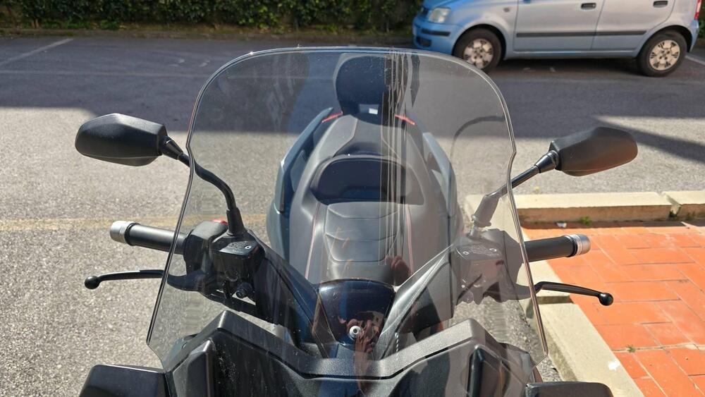 Yamaha X-Max 300 Tech Max (2021 - 24) (10)