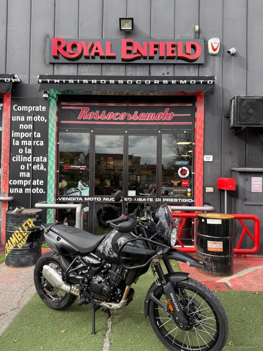 Royal Enfield Himalayan 450 Mana Black (2026)