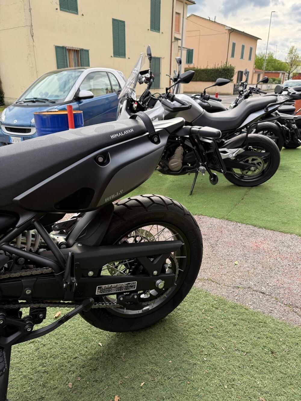 Royal Enfield Himalayan 450 Mana Black (2026) (14)