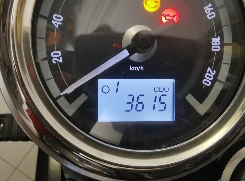 Triumph Bonneville T120 Black (2021 - 25) (3)