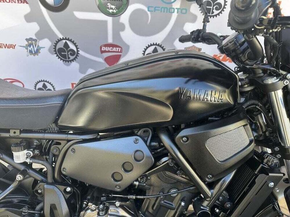 Yamaha XSR 700 (2022 - 26) (7)