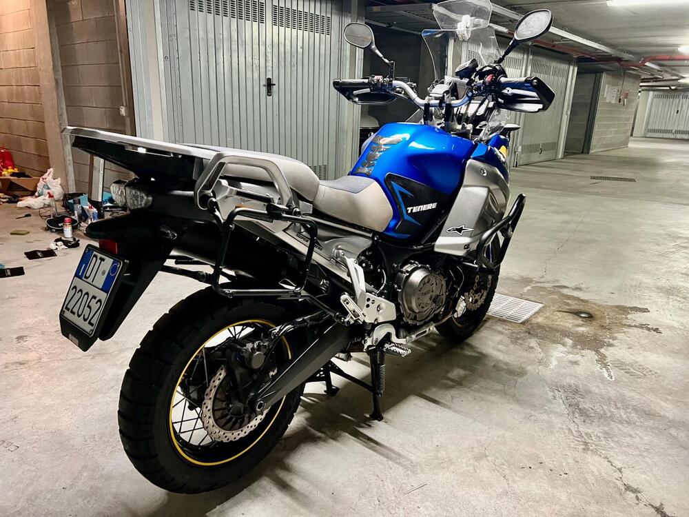 Yamaha XT1200Z Super Ténéré First Edition (2010 - 11) (3)