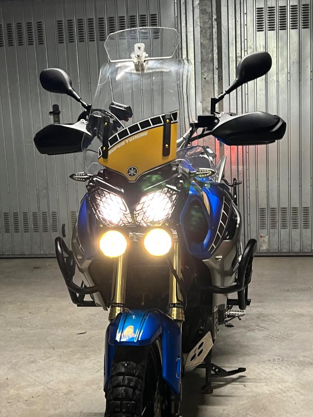 Yamaha XT1200Z Super Ténéré First Edition (2010 - 11) (10)