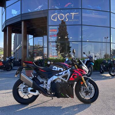 Aprilia Tuono V4 Factory (2021 - 24) usata