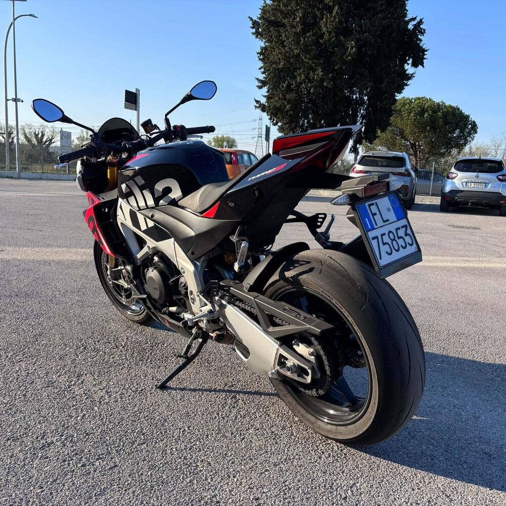 Aprilia Tuono V4 Factory (2021 - 24) (3)