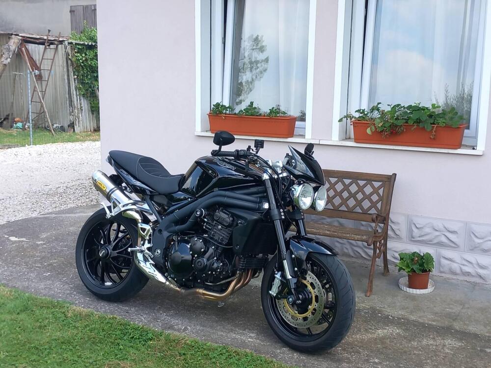 Triumph Speed Triple 1050 (2005 - 11)