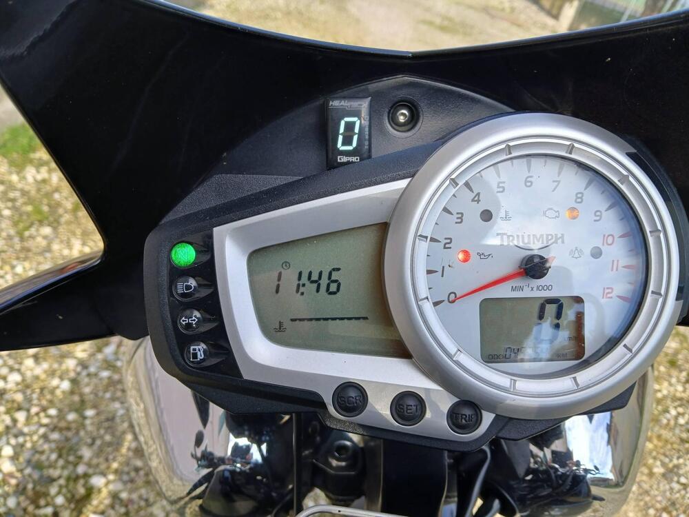 Triumph Speed Triple 1050 (2005 - 11) (9)