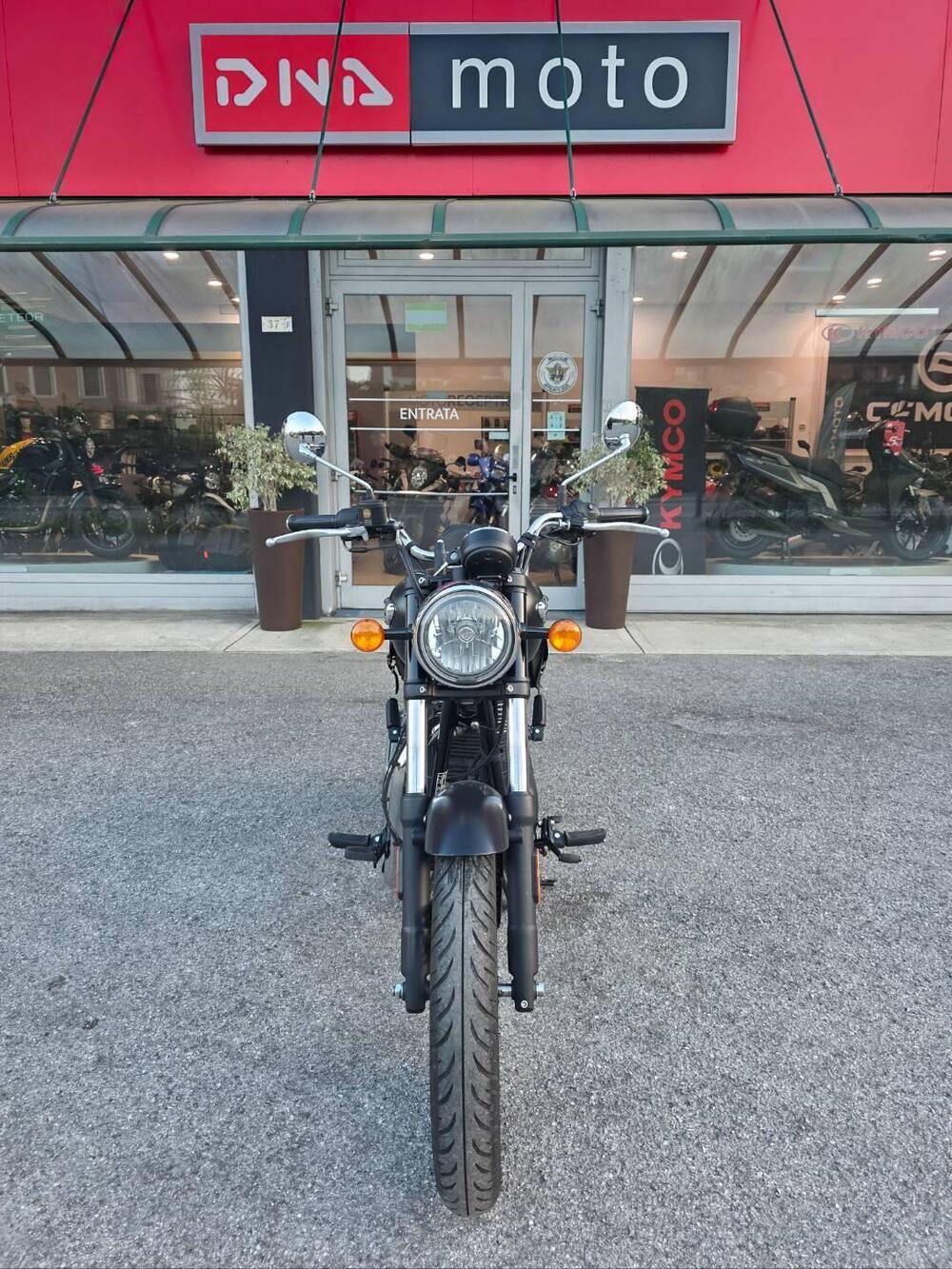 Royal Enfield Meteor 350 (2021 - 26) (2)