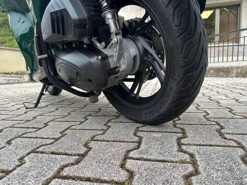 Honda SH 150i Vetro (2024 - 25) (9)