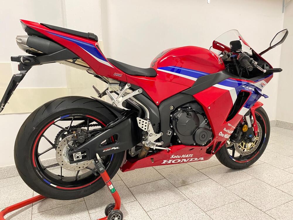Honda CBR 600 RR (2024 - 26) (3)