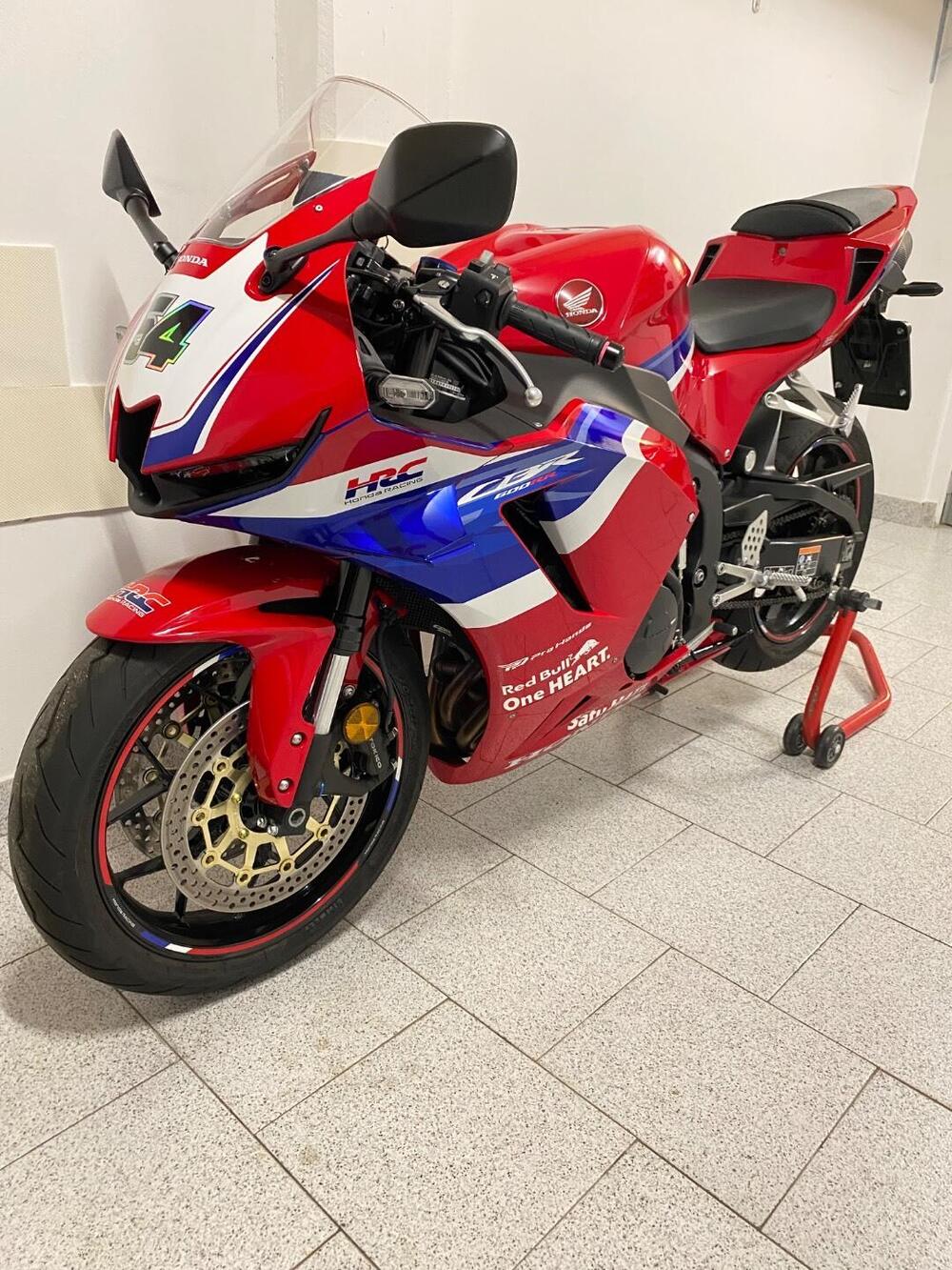 Honda CBR 600 RR (2024 - 26) (7)