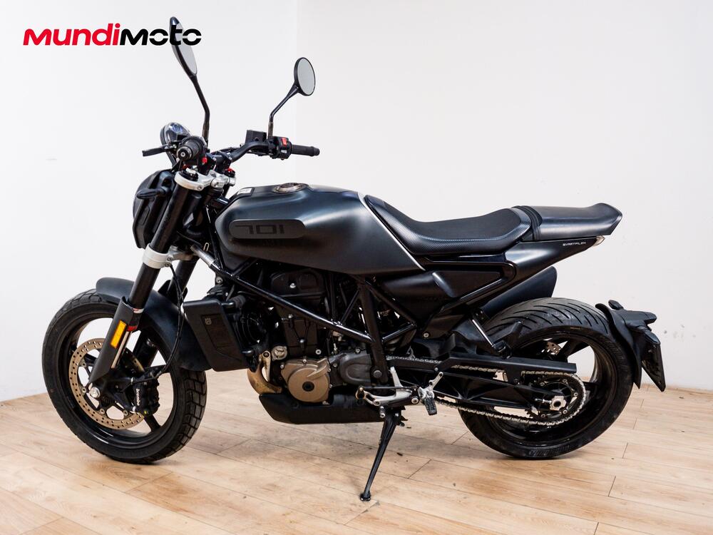 Husqvarna Svartpilen 701 (2019) (6)