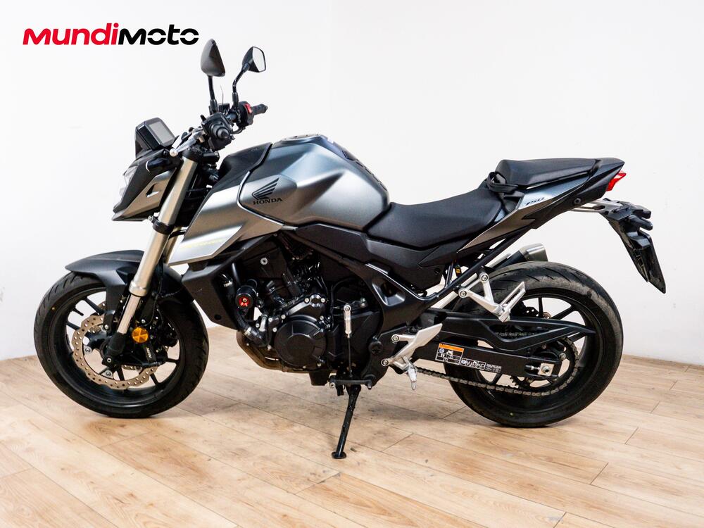 Honda CB 750 Hornet (2025) (10)