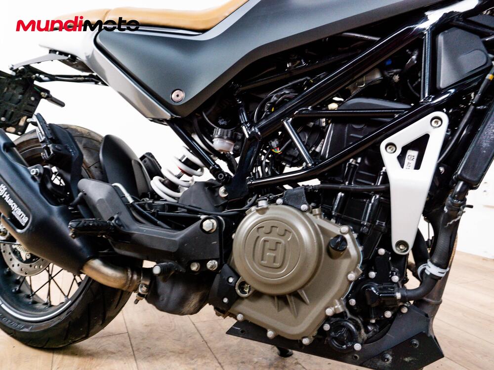 Husqvarna Svartpilen 401 (2018 - 19) (5)