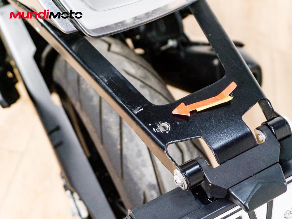 Husqvarna Svartpilen 401 (2018 - 19) (15)