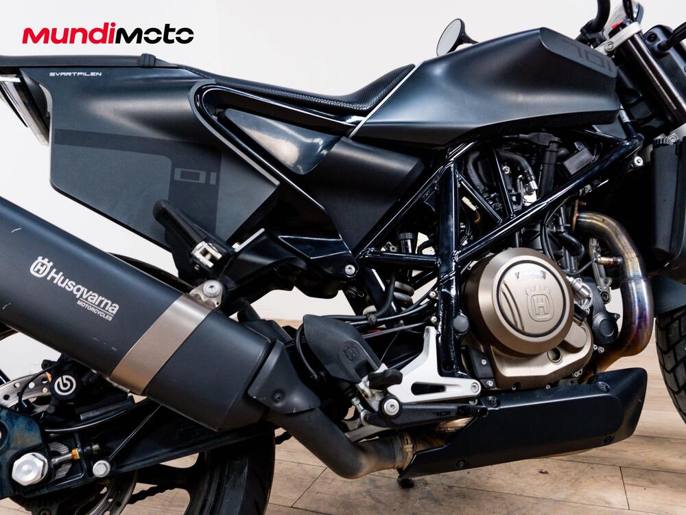 Husqvarna Svartpilen 701 (2019) (4)
