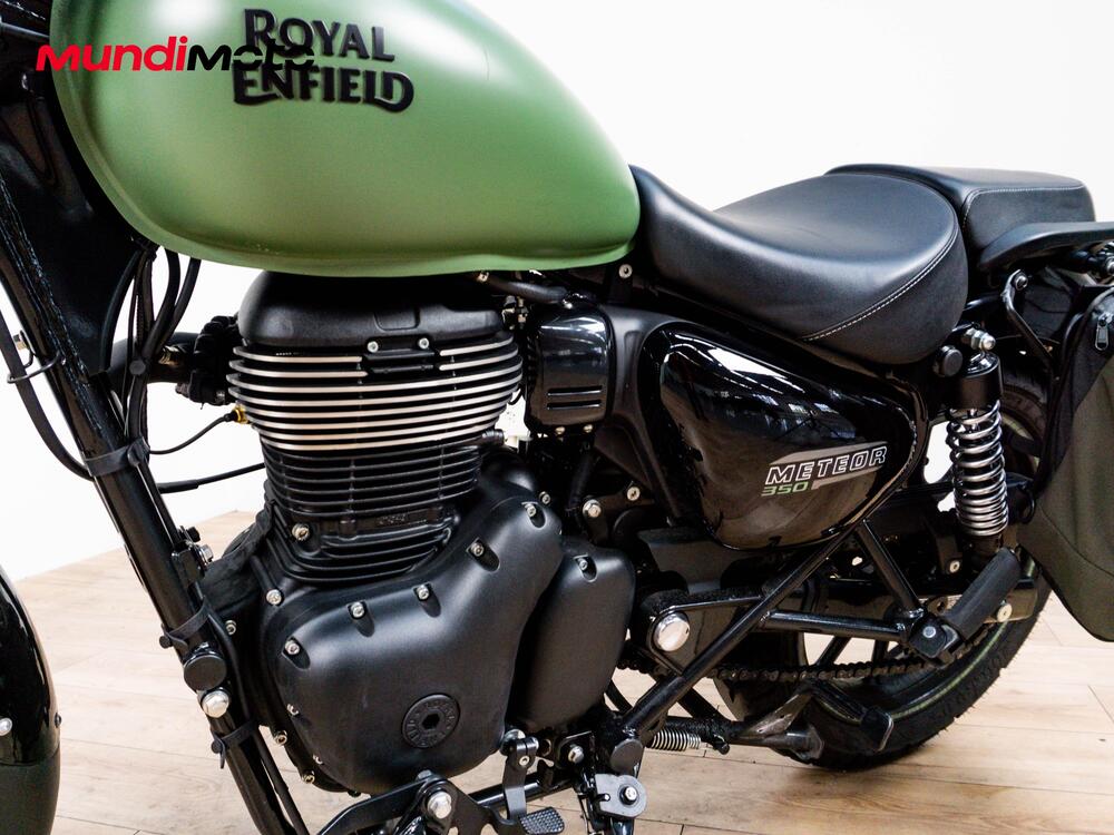 Royal Enfield Meteor 350 (2021 - 26) (9)