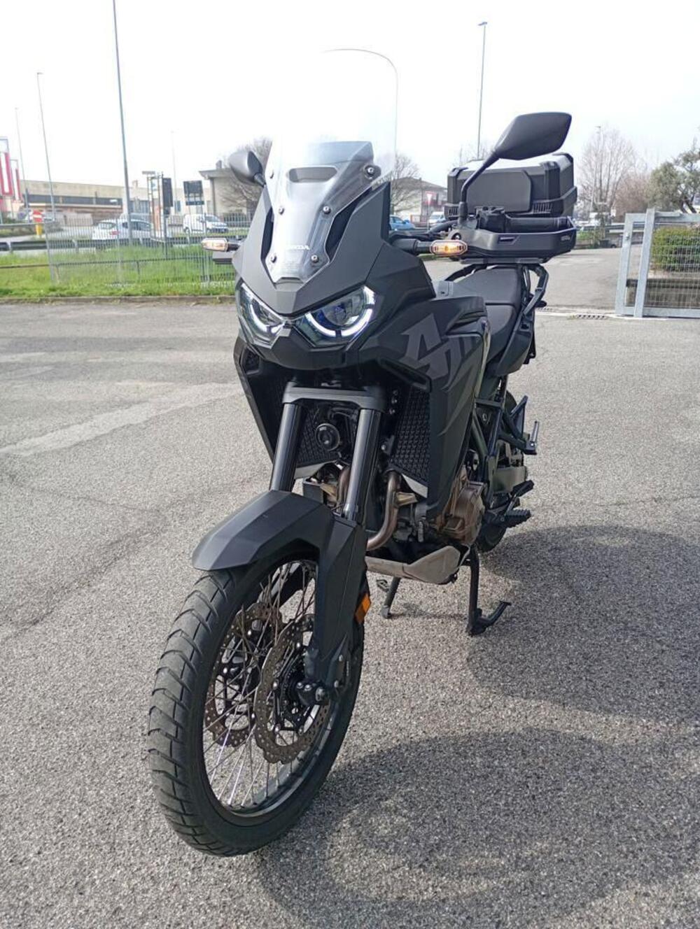 Honda Africa Twin CRF 1100L DCT (2022 - 23) (3)