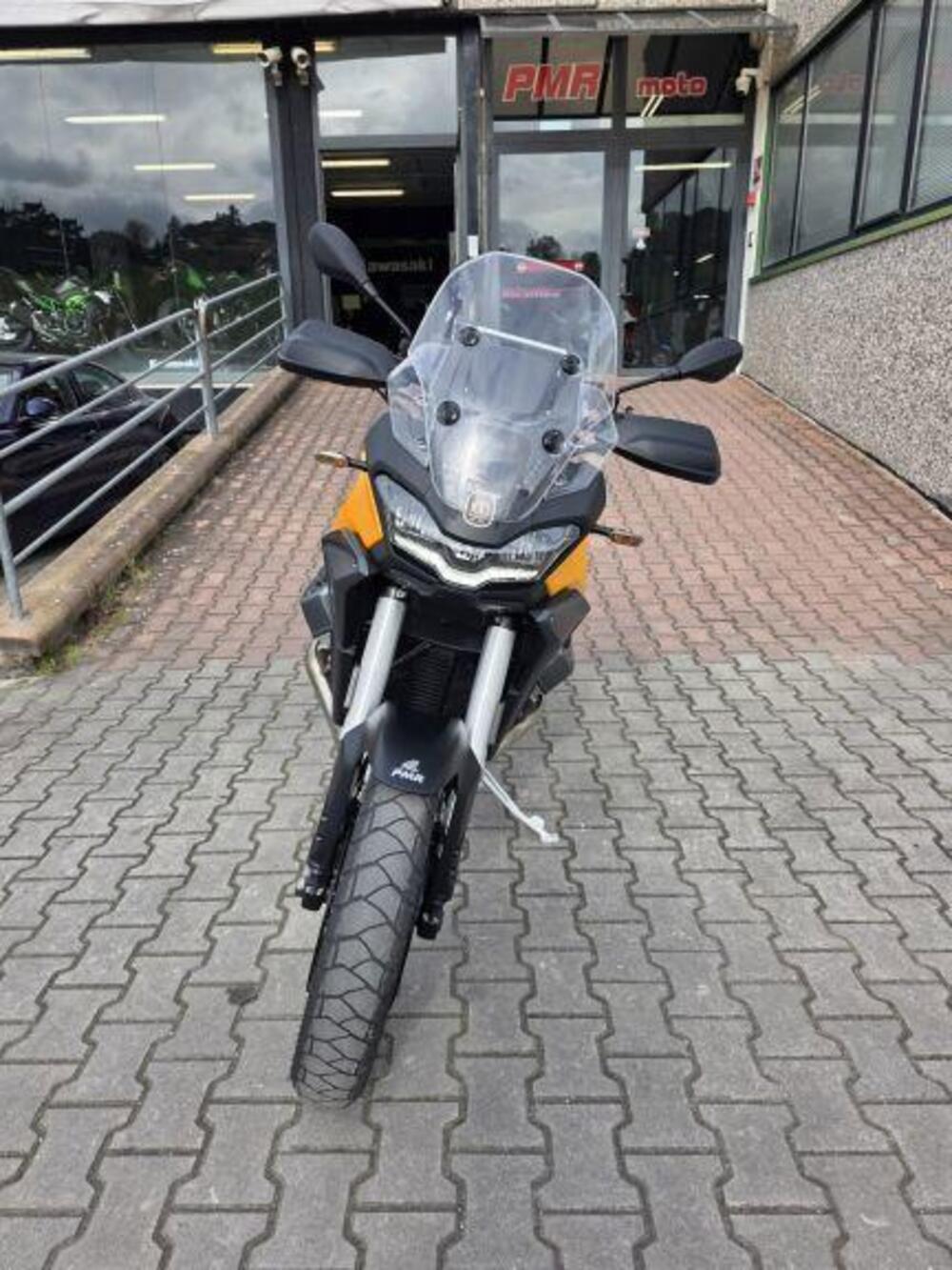 Moto Guzzi Stelvio (2024 - 26) (5)