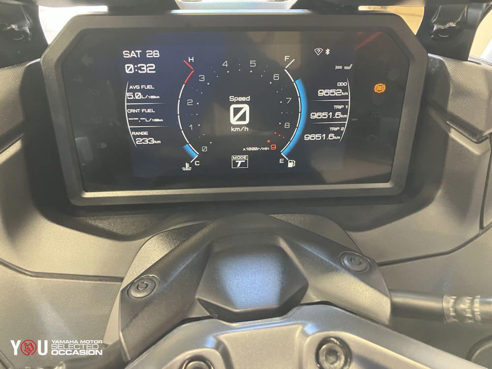 Yamaha T-Max 560 Tech Max (2022 - 24) (2)