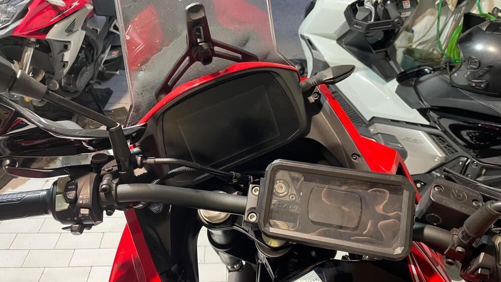 Moto Morini X-Cape 650 Gold Wheels Edition (2022 - 26) (3)