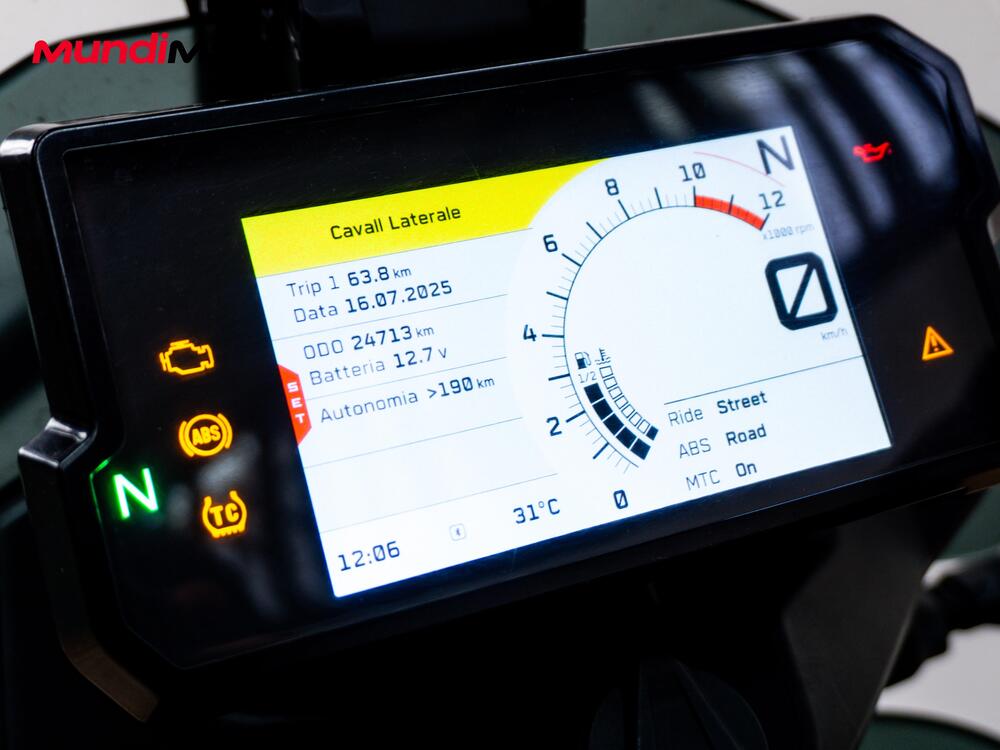 KTM 890 Adventure L (2021) (10)