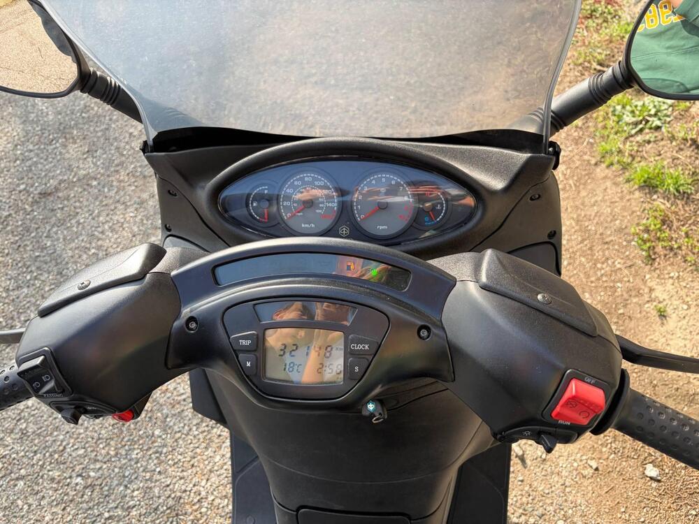 Piaggio X9 250 (2000 - 01) (3)