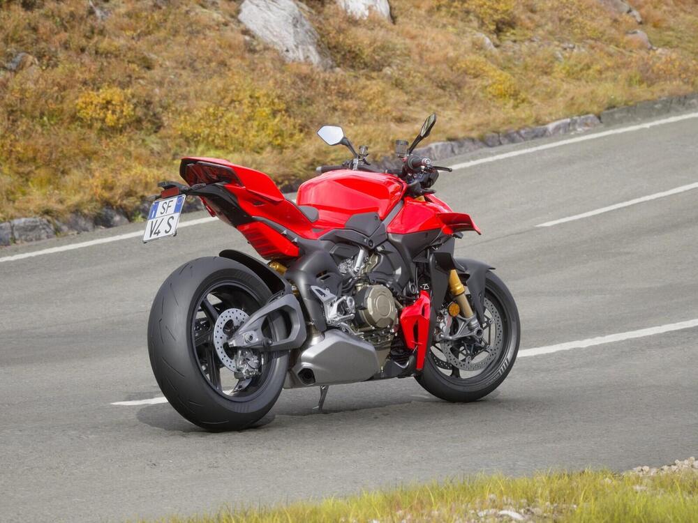 Ducati Streetfighter V4 S (2025 - 26) (4)