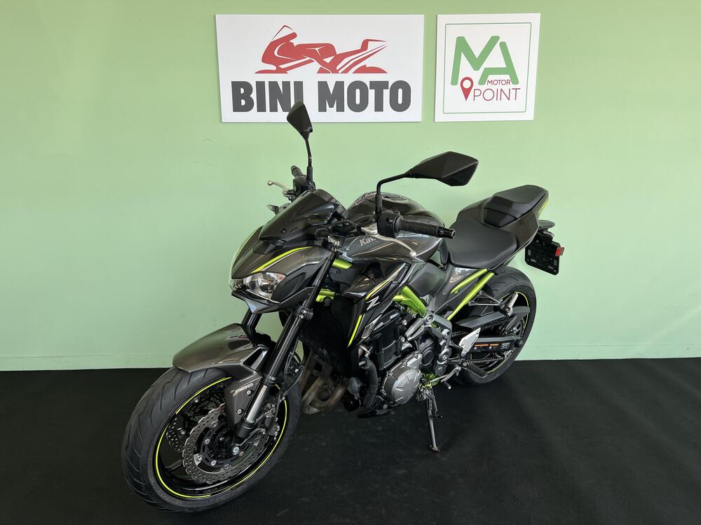 Kawasaki Z 900 (2017 - 18) (4)