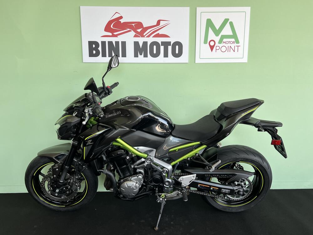 Kawasaki Z 900 (2017 - 18) (5)