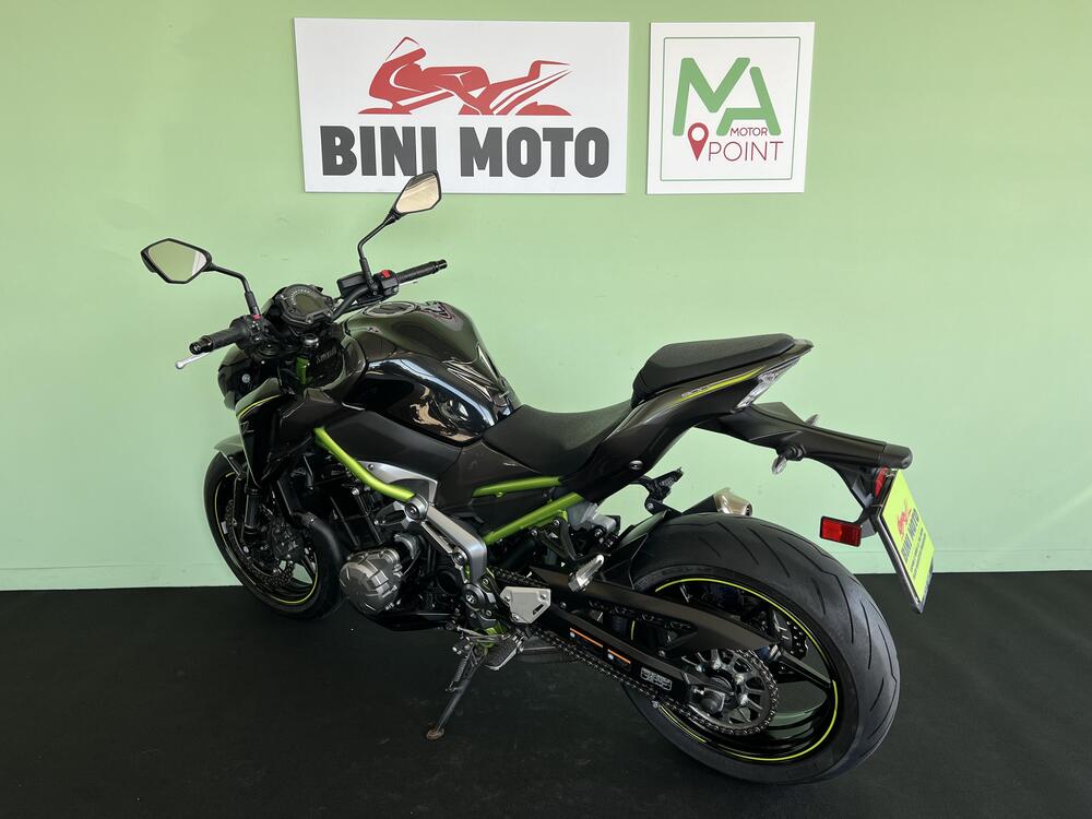 Kawasaki Z 900 (2017 - 18) (6)