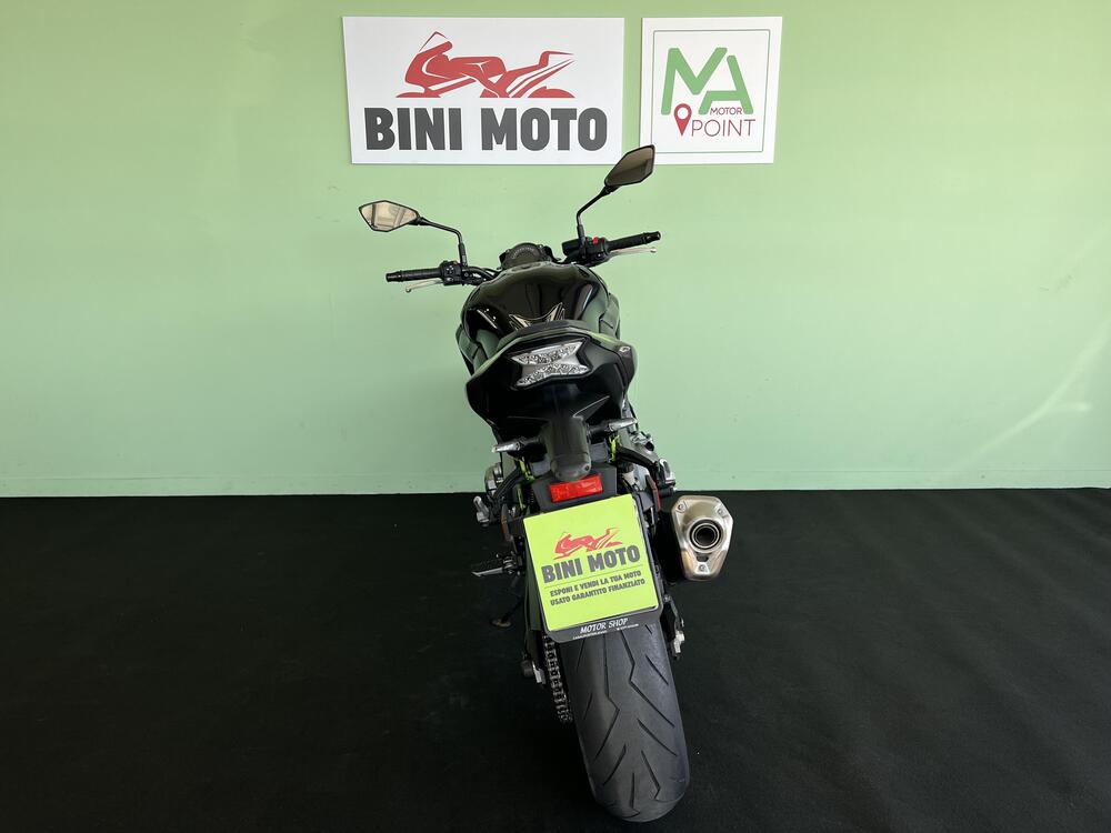 Kawasaki Z 900 (2017 - 18) (7)